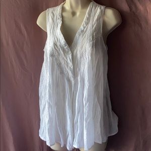 DM BM sleeveless blouse